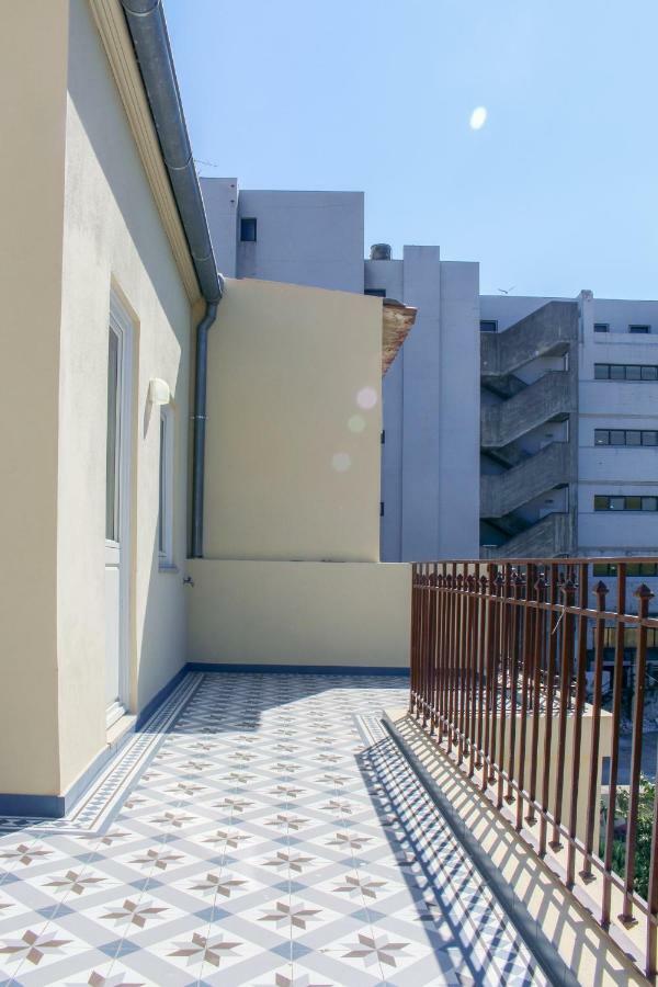Classic Comfort At Porto Center Exterior foto